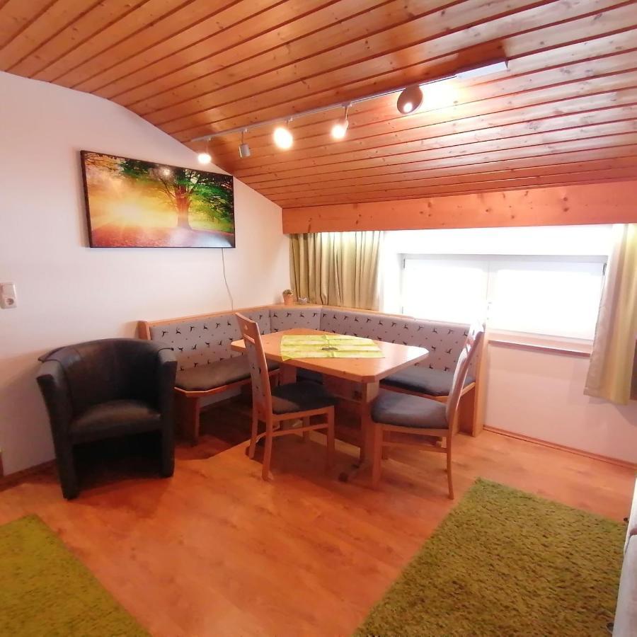 Haus Hubertus Appartement Hochfilzen Buitenkant foto